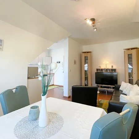 Maria Gabriele Karlstrasse 6b 12